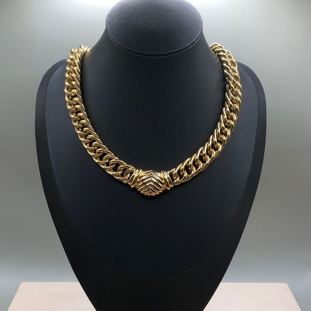 Premier designs vintage style chunky chain statement costume look necklace.